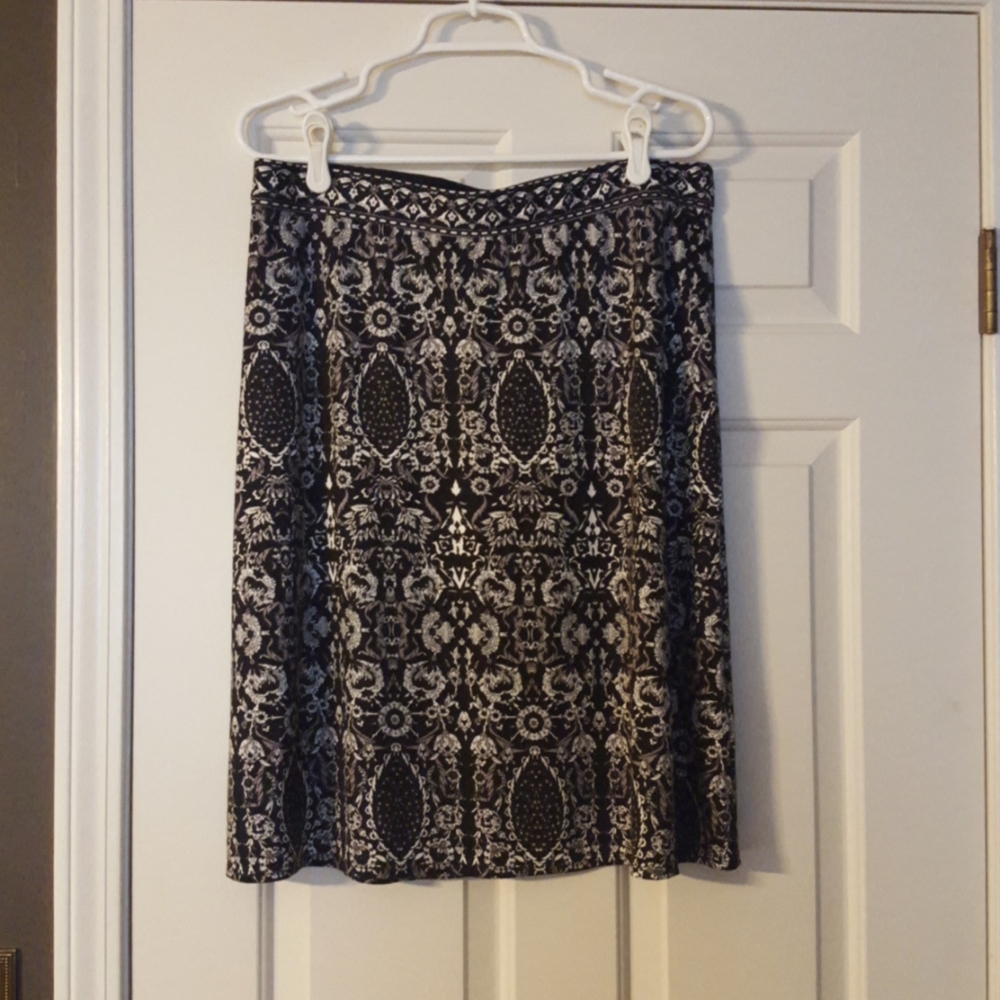NWOT Max Studio Boho Print skirt - L